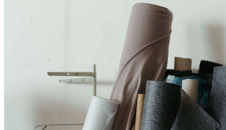 Mengenal Bahan Kaos Katun dan Tips Memilihnya untuk Seragam
